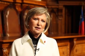 PDI incautó escopeta no regularizada en domicilio de exsuprema María Teresa Letelier