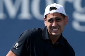 Sigue siendo su verdugo: Alejandro Tabilo protagoniza una jornada errática y sucumbe ante Alexander Zverev en el US Open