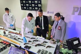 Prisión preventiva para 4 detenidos por armería clandestina en Antofagasta: se incautó arsenal