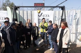 Comienza desarrollo del Parque Metropolitano Cerros de Renca con colocación de primera piedra en acceso al cerro Colorado