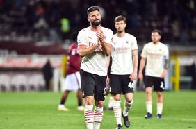 El Milan cede puntos y le abre la puerta al Inter en la lucha por el título de la Serie A