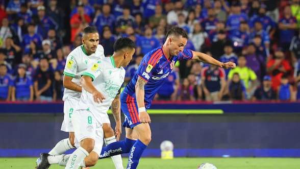 En Azul Azul están inquietos: el drama de Octavio Rivero en la U que lo hace mirar de reojo el quirófano