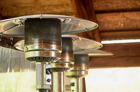 Estufas de patio: ¿sirven realmente para calentar espacios abiertos?