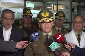 General Araya informa que carabinero atacado con ladrillo en Las Condes se encuentra en riesgo vital