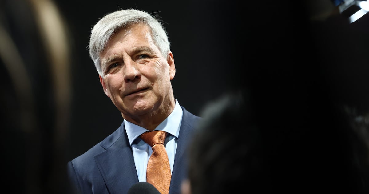 Harold Mayne-Nicholls da inicio a su campaña presidencial por redes sociales: respondió preguntas por TikTok