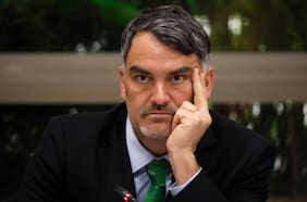 Macaya dice desconocer detalles del Presupuesto 2027 y abre la puerta a reponer “Yo elijo mi PC”