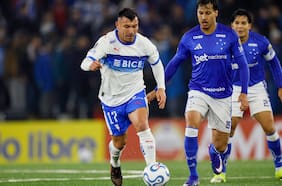 ¿Era penal? El pisotón sobre Gary Medel que desató la furia en la UC ante Cruzeiro