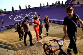 El sueño de Mauricio Molina en París llega a su fin tras una dura caída