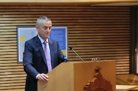 Ricardo Caballero y perspectivas para Chile: “El escenario central es mucho más benigno de lo que pensábamos hace unos meses, pero hay nubarrones fuertes”