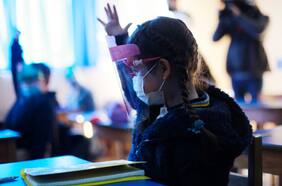 De vuelta al colegio: Senado crea plataforma para solicitar visitas de parlamentarios a colegios