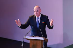 La nueva polémica de Gianni Infantino: los numerosos viajes del presidente de la FIFA y su enorme daño al medio ambiente