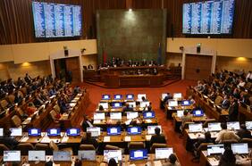 Presidenta del Senado versus Walker y Bianchi contra Macaya: Las otras discusiones que marcaron el debate del límite a la reelección