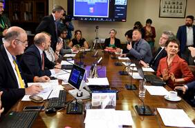 Tras aprobación de veto del gobierno: oposición ingresa nuevo proyecto de usurpaciones para reponer penas de cárcel en ‘tomas no violentas’