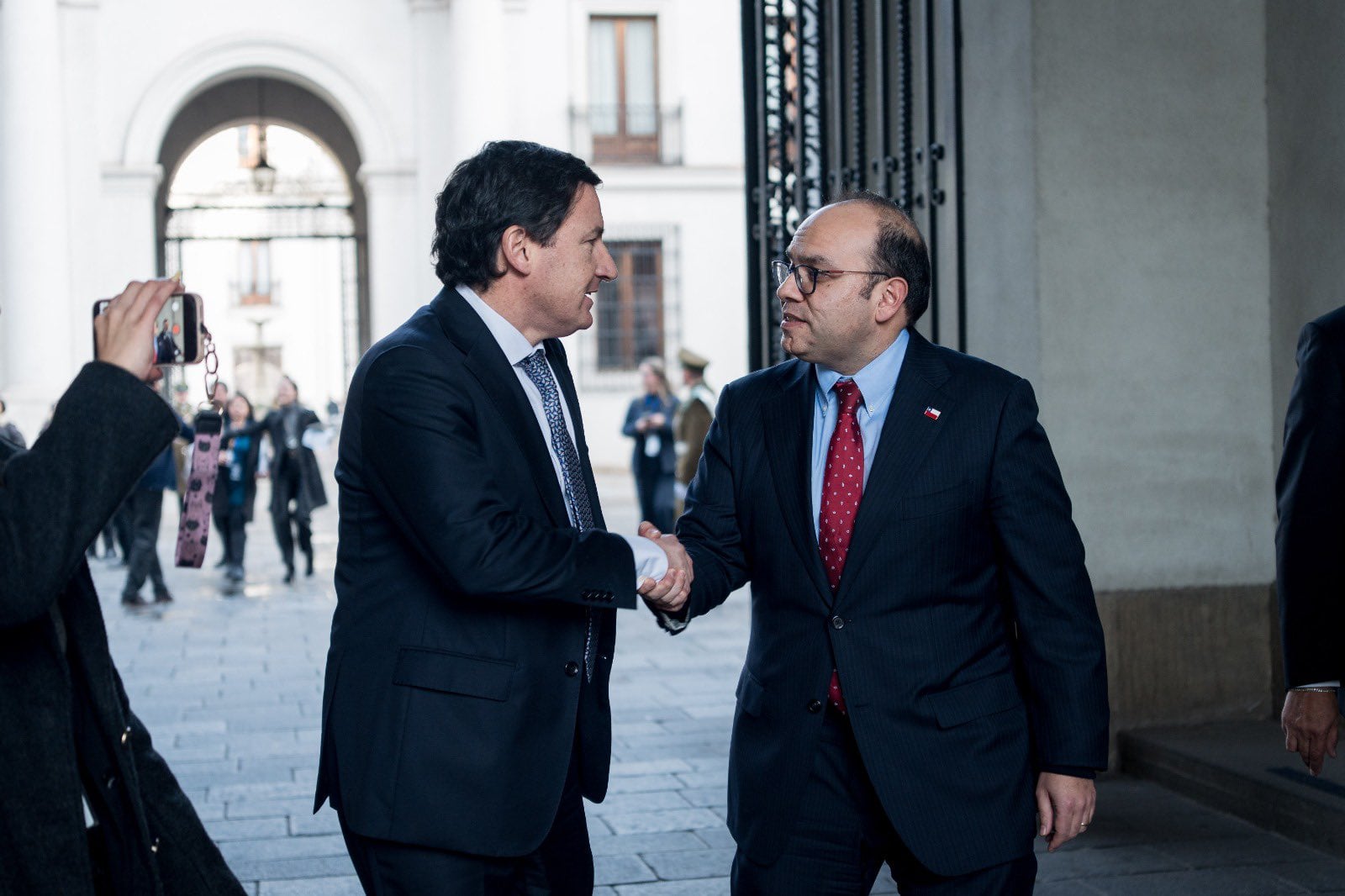 Arturo Squella y Máximo Pavez liman asperezas en encuentro en La Moneda