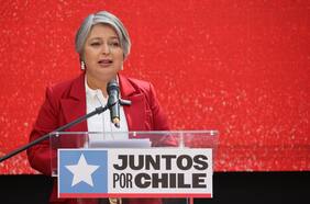 Programa de Jara plantea 40 horas para el sector público, negociación ramal y limitar subcontratación: expertos plantean reparos