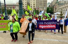 “Todos siguen con problemas”: Colmed denuncia que remesas aún no llegan a hospitales, obligándoles a suspender atenciones