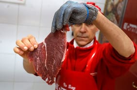 El alza del precio de la carne duplica al IPC: ¿dónde es más barato comprarla, en carnicería o en supermercado?