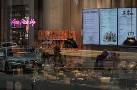 Los principales economistas de EE.UU. están contentos a corto plazo, pero desanimados a largo plazo