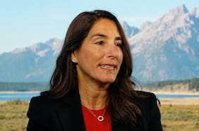 Presidenta de la Fed de Cleveland dice que hay que subir la tasa de interés: “Creo que ahora es el momento de actuar”