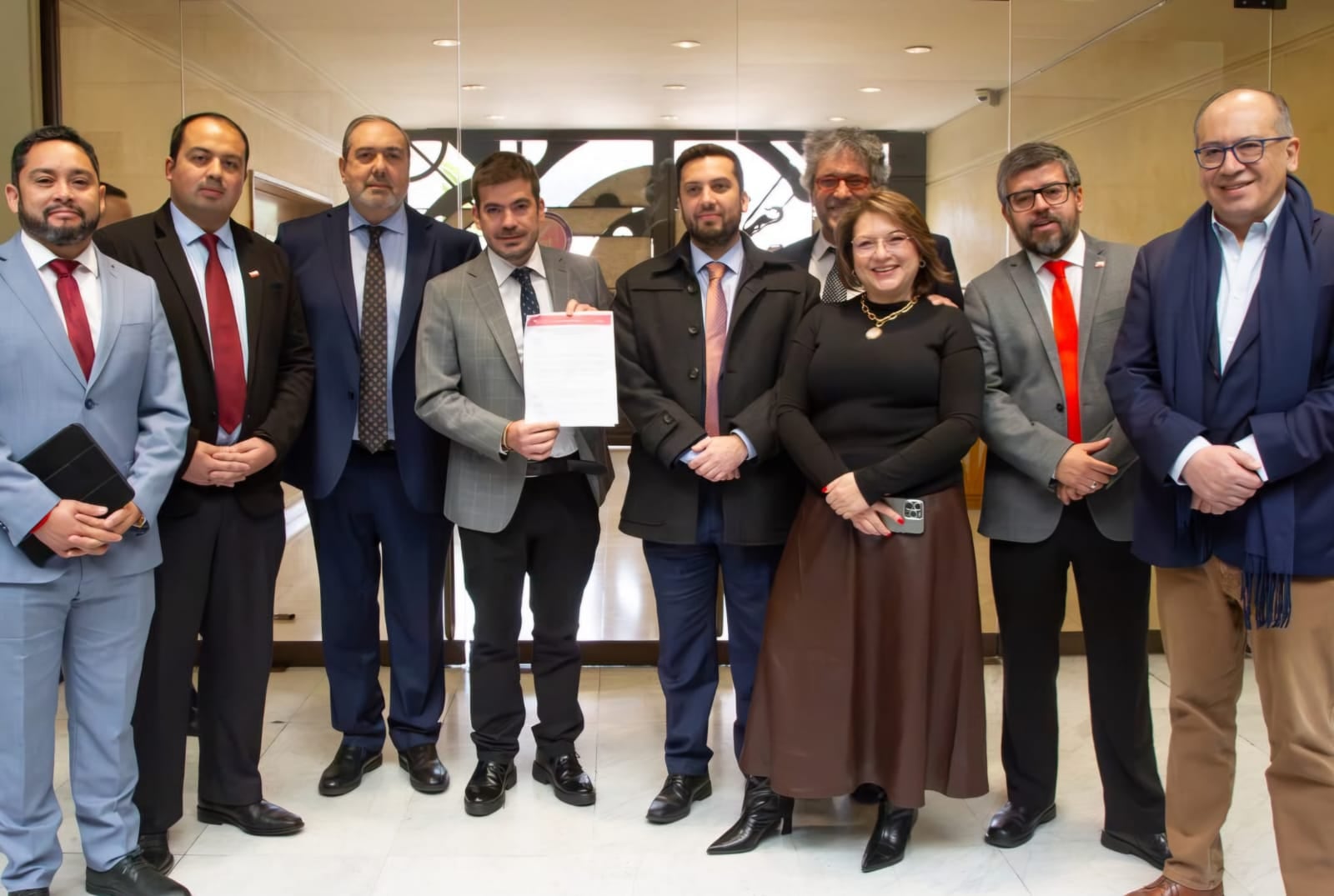 PPD arremete contra el PDG: acusa “publicidad engañosa” por proyecto que reembolsa pañales y medicamentos