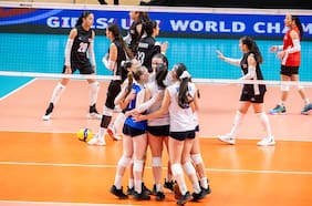 Las Guerreras Rojas suman su primer triunfo: Chile vence a Egipto y sigue con vida en el Mundial de Vóleibol Sub 17
