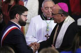 En Te Deum Ecuménico: Chomali llama a “gran acuerdo nacional” por seguridad y condena “los gérmenes de corrupción” en medio del caso Audio