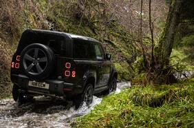 Planes Land Rover: Un ‘baby’ Defender, no; pero una camioneta y un Defender más luxury, sí
