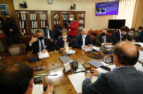 Gobierno se juega con proyecto propio de nuevo retiro y logra avanzar en tiempo récord, pero recibe críticas del mundo político