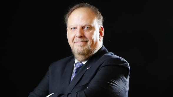 Este es el rector que no le gusta la PAES: “No mide el talento, lo que mide es de dónde vienes y dónde naciste”