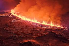 Los impresionantes registros de la erupción de volcán Grindavik en Islandia