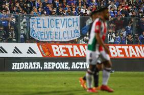 Hinchas de Universidad de Chile se manifiestan contra Fernando Felicevich: “Devuelve el club”