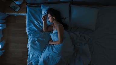 Cuál es la cantidad óptima de horas de sueño para reducir el riesgo de demencia, según una investigación