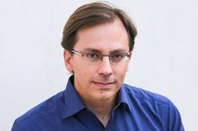 Entrevista a Nadav Eyal, autor de Revuelta: “La era de la responsabilidad terminó, la revuelta es el nuevo status quo”