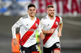 Dos goles en tres minutos: Pablo Solari celebra sus primeros tantos con la camiseta de River