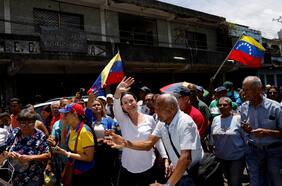 Contraloría de Venezuela inhabilita por 15 años a la destacada opositora María Corina Machado
