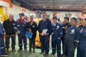 Denunciantes reactivan causa penal contra Felipe Berríos y se desata la molestia jesuita por su retorno a La Chimba