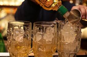 El importante triunfo que obtuvo el pisco chileno frente a su rival peruano en la India