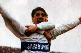 El último compañero de pieza de Tupper: “Escuché a alguien abrirse totalmente”