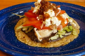Tlayolli: la nueva taquería de Bellavista con tacos hechos ahí mismo