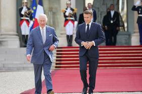 Carlos III y Camila inician pospuesta visita de Estado de tres días a Francia