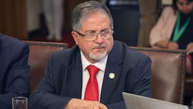 PDG recupera sus 14 diputados tras el regreso de Roberto Arroyo