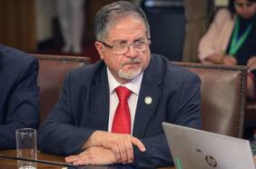 Diputado Arroyo (PSC) evalúa presentar requerimiento ante el TC contra el Presidente Boric tras fallida compra de casa de Allende