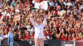 Lula y Flávio Bolsonaro arrancan su campaña presidencial en Brasil con un empate técnico en las encuestas