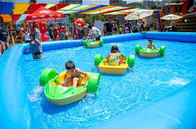 Summer of fun: el evento con juegos inflables que refresca el Parque Araucano