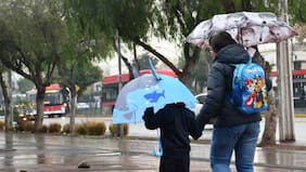 Gobierno amplía suspensión de clases desde Atacama hasta La Araucanía y reporta 535 mil personas sin luz por sistema frontal