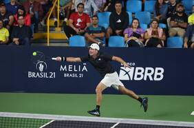 Nicolás Massú sufre gravísima lesión jugando contra Carlos Moyá