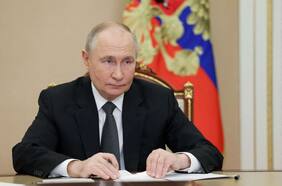 Putin pide perdón a presidente de Azerbaiyán porque el siniestro del avión Embraer 109 ocurrió en suelo ruso