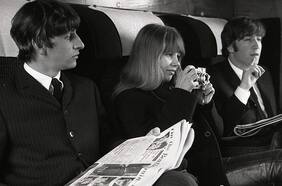 A los 81 años muere Astrid Kirchherr, fotógrafa de The Beatles