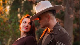 Koke Núñez y Entremares encienden la escena con “A Besitos”, su nueva cumbia norteña romántica