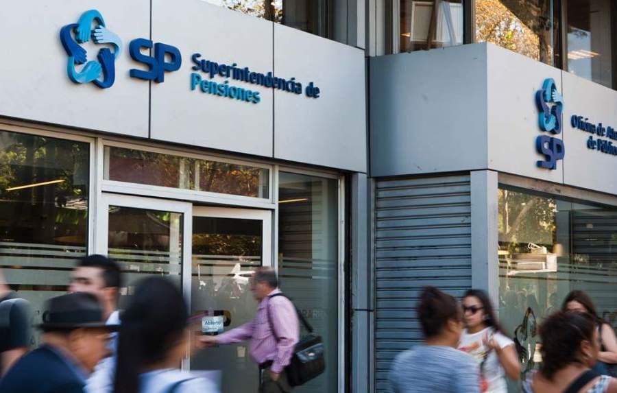 Sala cuna: Super de Pensiones explica cuánto bajarían beneficios del Seguro de Cesantía, pero sin afectar su sustentabilidad